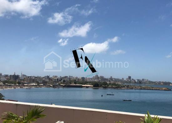 Appartement meublé, tout équipé et climatisé face à la mer à louer