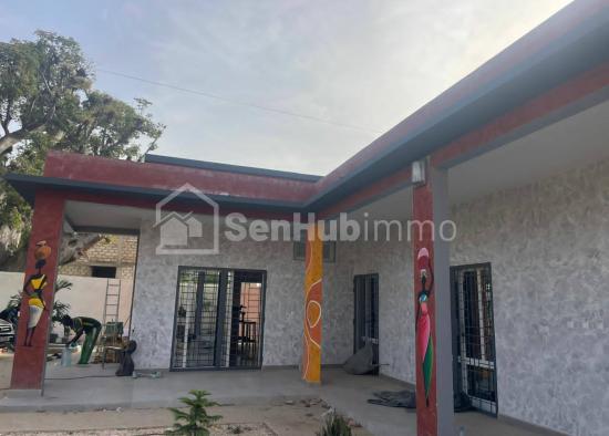 BELLE VILLA À VENDRE À MBALLING