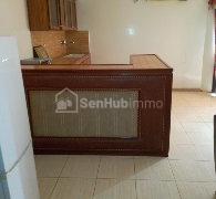 Appartement à loue au point E