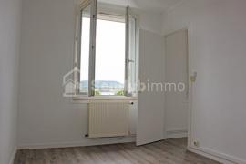 Appartement à  louer au  Nord-Foire sur la route de l'aeroport