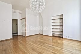 APPARTEMENT A LOUER AU POINT E