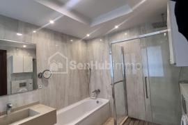 Luxueux appartement 3 chambres à Point E